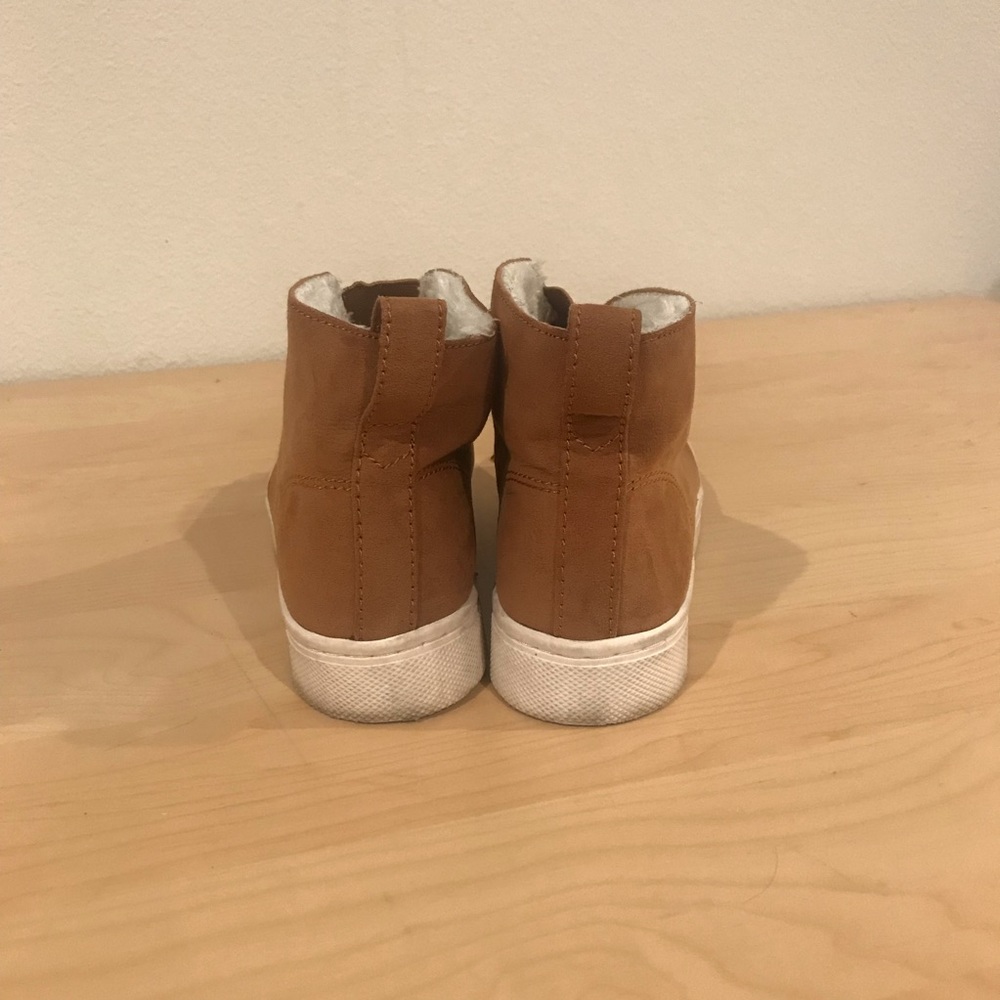 Slip on boots - Picture 3 of 3